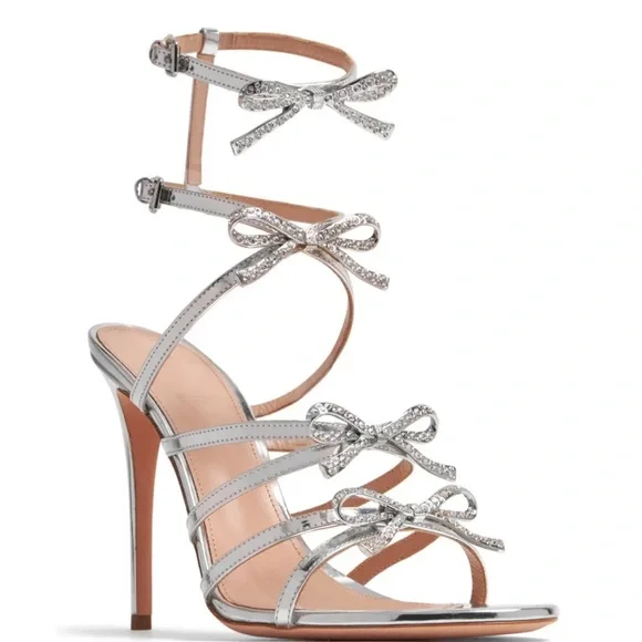 Giambattista Valli
Love Bow leather sandals - Picture 3 of 9